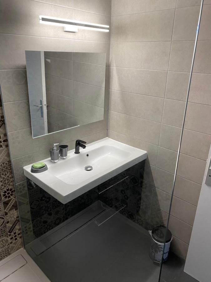 Romarine Apartment แซ็งต์-โกลติลด์ ภายนอก รูปภาพ